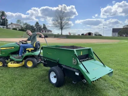 220 MS Compost Topdresser 768x576.jpg